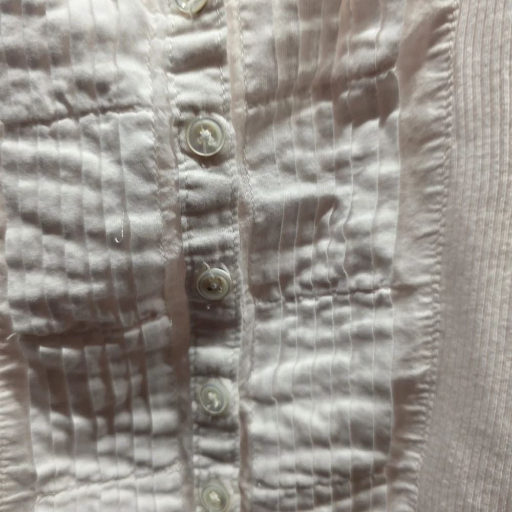 Pink Sleeveless Button-Front Top - Picture 3 of 4